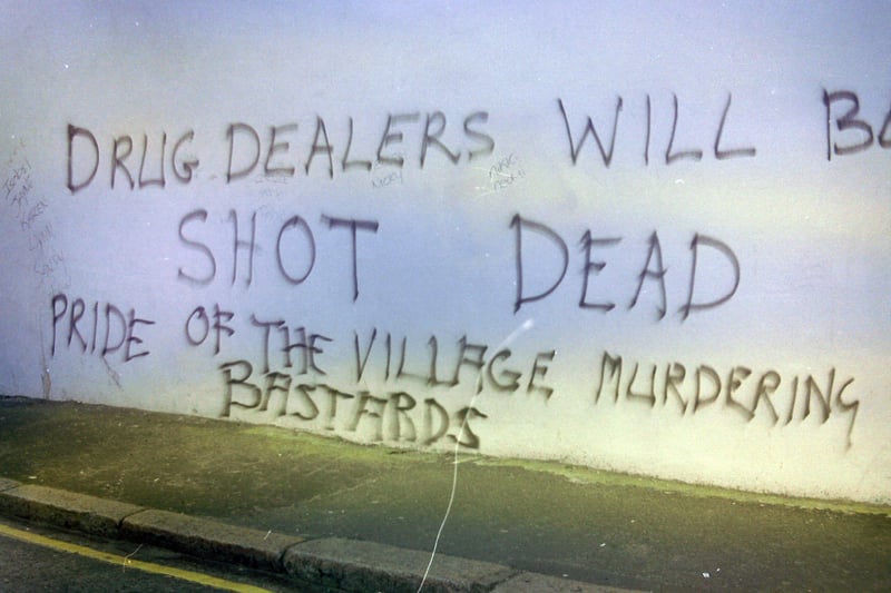PACEMAKER PRESS 264/94 11/4/1994 Graffiti off Sandy Row in reference to the murder of Margaret Wright in the village.