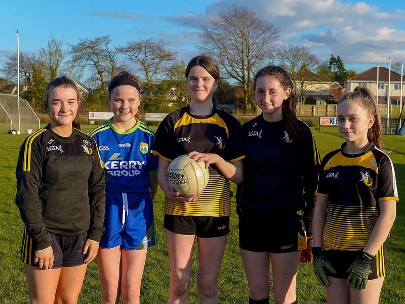Doire Colmcille Under 14 footballers Eimear Nash, Clara Casey, Aoibhenn Casey, Dervla Coyle and Aveen O’Doherty are due to take part in the upcoming county trials for Derry. Photos: George Sweeney. DER2115GS – 41