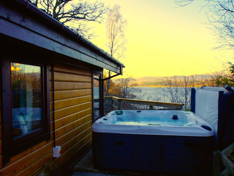 Loch Insh Chalets can be found in Kincraig, in the Cairngorms National Park. So expect extraordinary natural landscapes and plenty of outdoor sports provided by the activity centre - including windsurfing, kayaking, and even ski and snowboarding lessons. There are a number of sizes of chalets available, with some including a hot tub, and the centre has its own restaurant and bar.