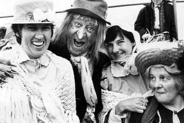 Jon Pertwee, famous for playing Worzel Gummidge and Doctor Who, pictured here on a visit to Derbyshire.