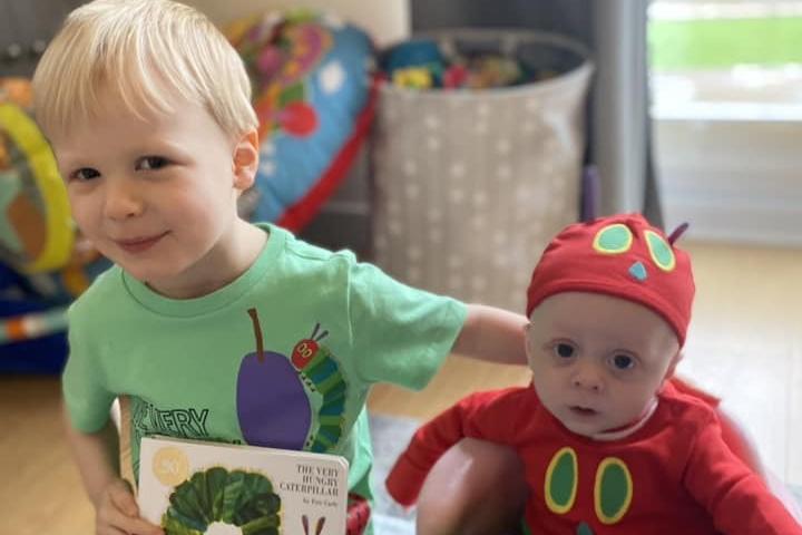 Chloe Winks said: "Two very hungry Caterpillars 🐛♥️Grayson aged 3 and Austin 5 months old today 💙💙