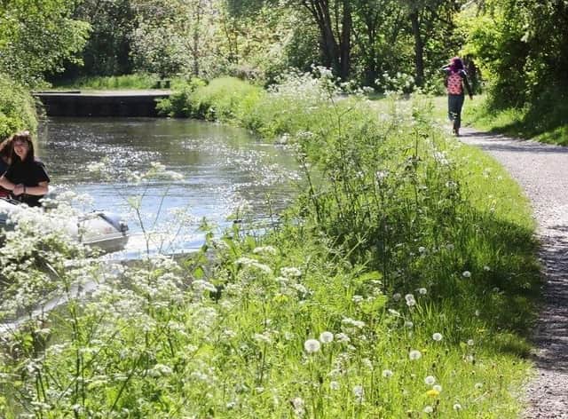 Chesterfield Canal's towpath is an perfect route to participate in the Canalathon challenge.