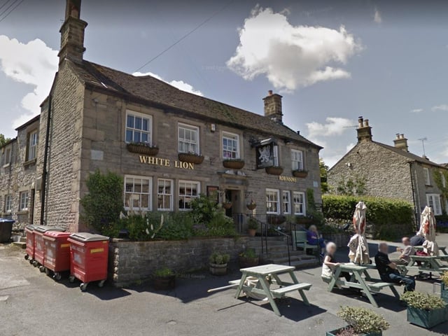 The White Lion has a 4.6/5 rating based on 397 Google reviews. One customer described the venue as a “wonderful family and dog-friendly village pub. The food menu for both kids and adults is great with a wide range of delicious options to choose from.”