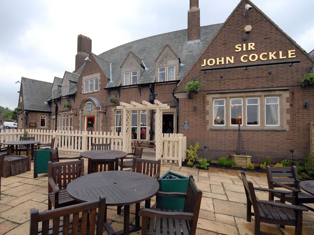 This Marstonʼs pub has a massive range of drinks and wallet-friendly prices on food. It has been given 3.9 out of five by 480 Google reviews.
