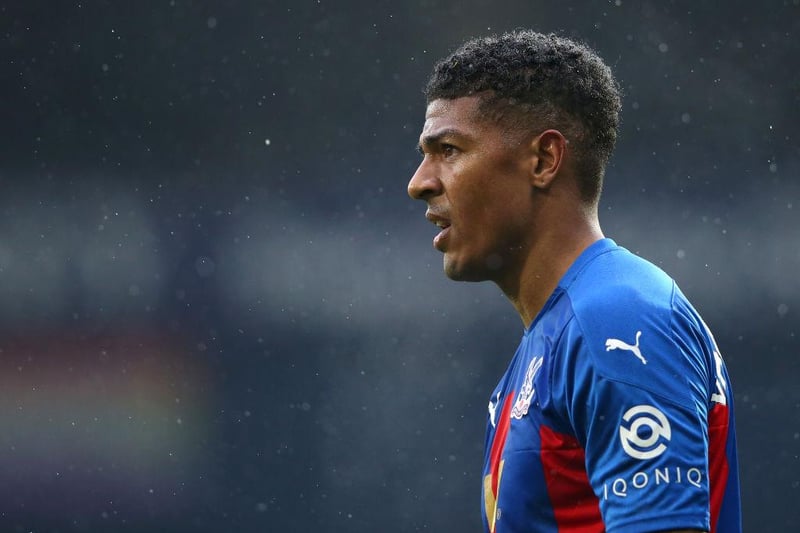 The signing of Crystal Palace left-back Patrick van Aanholt on a free transfer this summer would take Leeds “to the next level”, according to former England defender Danny Mills amid reports linking him to Elland Road. (Football Insider)