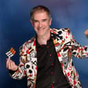 The Magic of Iain Shaw - Comedy Cabaret and Close Up Magician