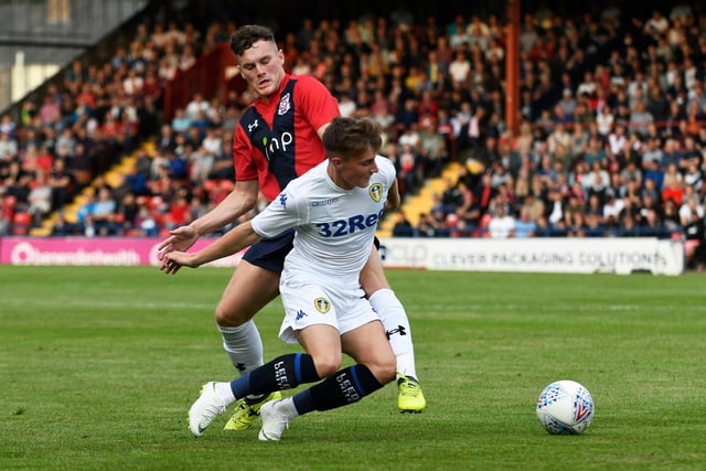 Huddersfield Town look to be moving closer to signing Leeds United youngster Robbie Gotts on a loan deal. The promising midfielder was the Whites' academy Player of the Season in 2019/20. (Football League World)