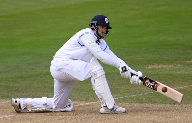Billy Godleman has signed a new deal with Derbyshire.