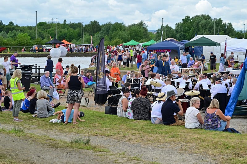 The warm weather helped attrack big numbers to Chesterfield Canal Festival