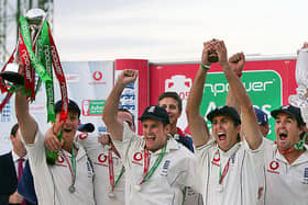 Michael Vaughan holds aloft the replica of the Ashes trophy as England celebrate their iconic 2005 Ashes win. AFP PHOTO ADRIAN DENNIS  (Photo: ADRIAN DENNIS/AFP via Getty Images)