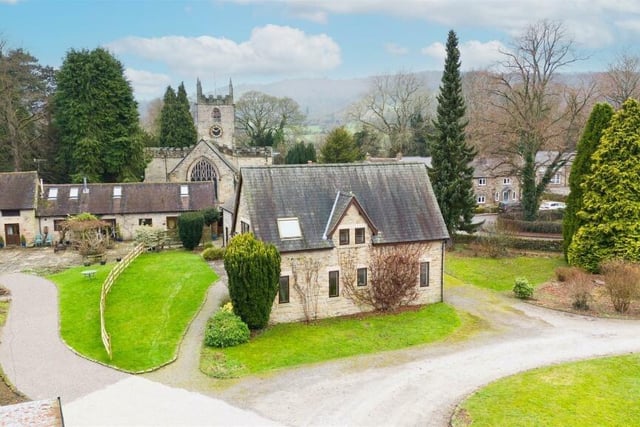 Rectory Farm is located in the sought after hamlet of Churchtown, Darley Dale.