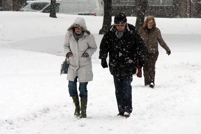 Snow Scenes in Chesterfield in December 2010