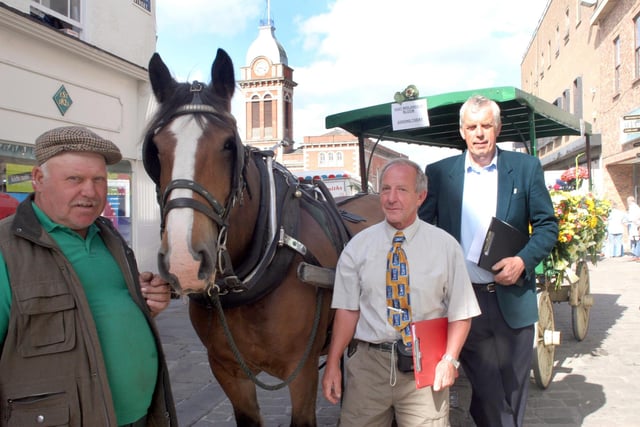 Sonny and Sam (the market horse) greeted  the East Midlands in Bloom judges Reg Whitworth and John Ellis in 2007.