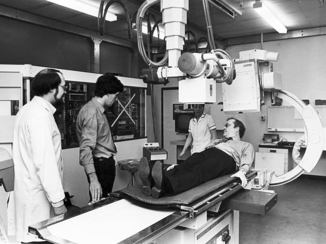 New X-ray equipment at Chesterfield Royal Hospital,  April 1984