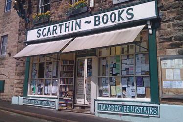 Imagine the joy as a vegetarian when you can order anything from the menu ‘in vegetarian!’ That’s what happened at the quirky little Scarthin Café located inside Scarthin Books of Cromford.
Every option has a vegan or vegetarian version. From veg chilli pie, calzones and Thai wraps to burritos and organic pizzas.
The café walls are adorned with a collection of nostalgic treasures and when its warm, there’s a little garden where you dine al fresco.
Prices vary and are very reasonable.