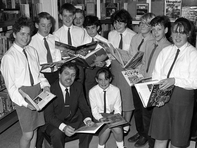 Windmill Ridge School Book Week. 
Visit by Mansfield MP Alan Meale in 1990