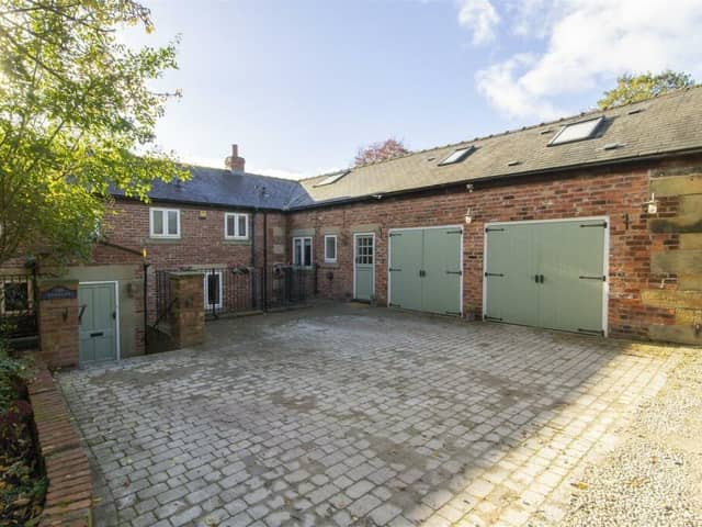 The property is close to the bottom of Hady Hill, Chesterfield where the town centre and railway station are within easy reach.