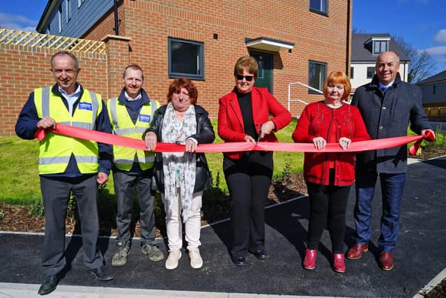 Largest council housing development has seen 21 brand new properties constructed on the former Brockwell Court site in Loundsley Green. Gary Holmes and Graham Johnson from Henry Boot, Cllr Avis Murphy, Leader Chesterfield BC Cllr Tricia Gilby, Cllr Chris Ludlow and Huw Bowen Chesterfield Council chief exec.