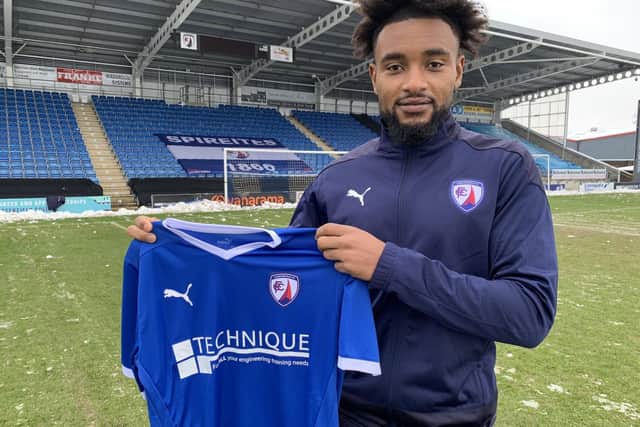 Adi Yussuf has joined Chesterfield on loan from Blackpool until the end of the season.