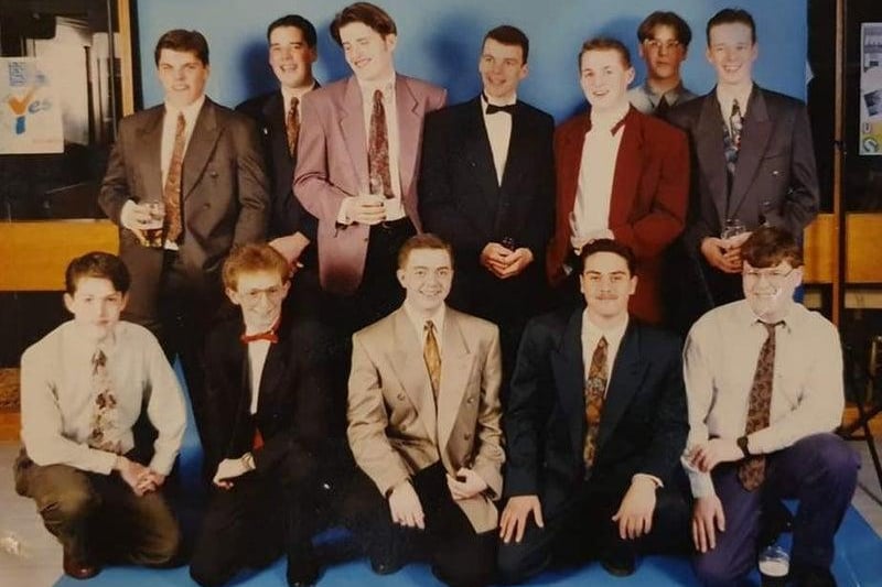 Ashfield School in 1993 - can you spot any familiar faces?