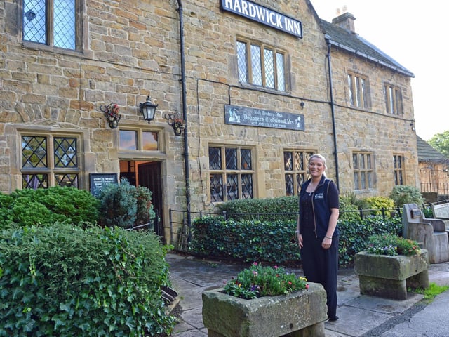 The Hardwick Inn is nestled on the southern edge of Hardwick Park - ideal for anyone wanting to visit a scenic pub.