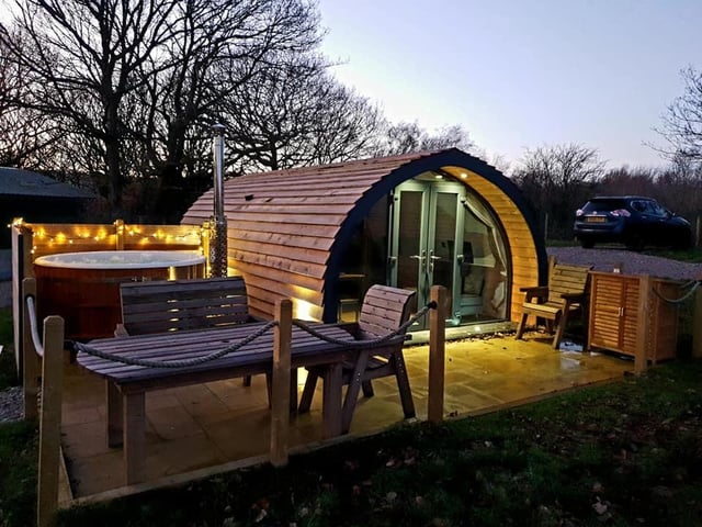 The mega sized glamping pods at Lambs Glamping are surrounded by nature and sleep up to six people comfortably. They come with a fully equipped kitchen, bathroom, dining area and outside patio and seating area. 
You receive a welcome pack with kitchen and bathroom essentials upon arrival and enjoy total privacy for the duration of the visit.  There’s even one pod that has a hot tub for your exclusive use – taking star gazing to a new level.
Moorhay Farm, High lane, Wigley, Chesterfield. Tel:07811285467