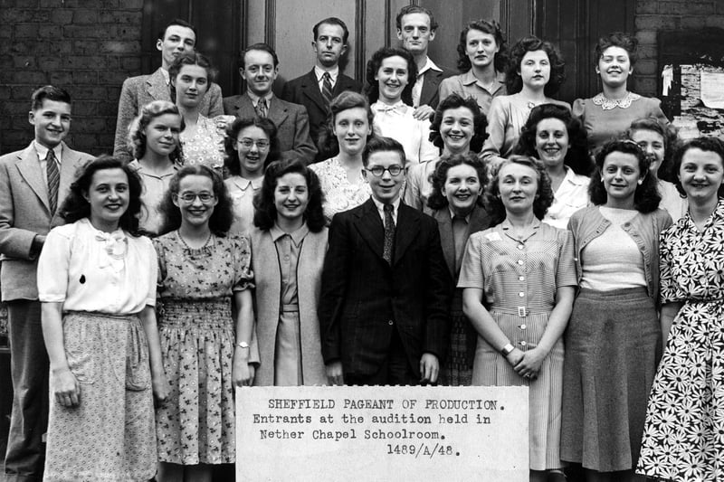 Entrants for auditions at Nether Chapel, Norfolk Street for the 1948 Sheffield Pageant of Production, an event promoting the city's steel history. Ref no: S03126
