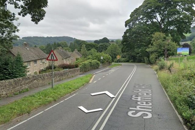 A 'deep' pothole has been reported at Sheffield Road in Hathersage, Peak District, directly opposite the entrance to Crosslands Road Hathersage. It's been reported that the pothole has a diametre of 40 cm and is 15 cm deep.