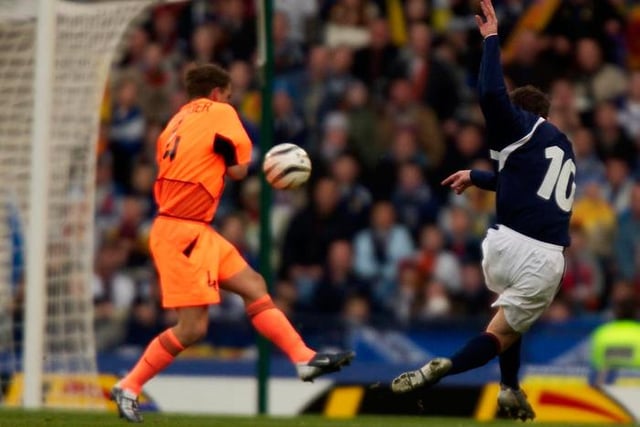 Scotland's last Euro play-off started well with a 1-0 win over the Netherlands thanks to James McFadden's goal. But Holland made them pay in Amsterdam with a humbling defeat.