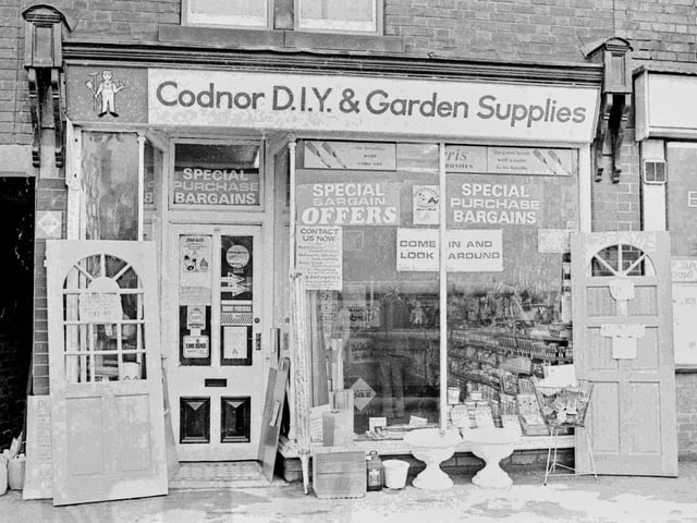 Codnor DIY and garden supplies, July 1978.