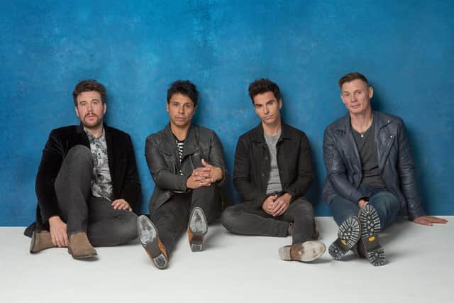 Stereophonics are one of the biggest British bands around.