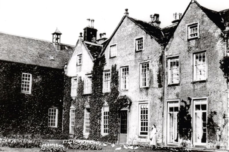 A 17th Century house demolished by the National Coal Board in the early 1950s. It was originally occupied by the Woolhouse family and later their successors, the Hallowes family.
