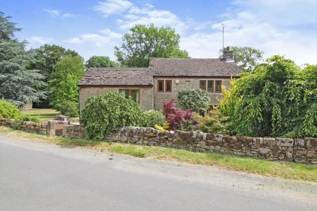 The property at Oakstedge Lane is less than a mile from Stretton Handley Primary School.