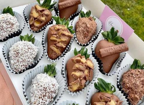 @houseofstrawberry shared this photo of their chocolate covered strawberries.