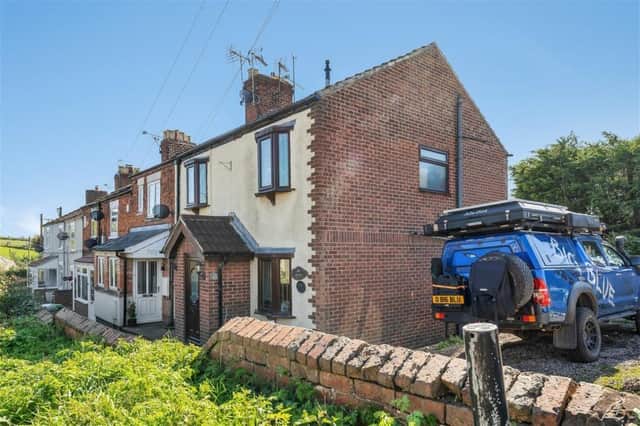 Welcome to Lea Cottage, part of a pleasant row of terraced cottages on Lea Lane in Selston. It is on the market with a guide price of £250,000 with estate agents eXp UK (East Midlands).
