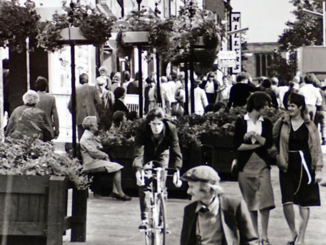High Street, Chesterfield, in 1981.