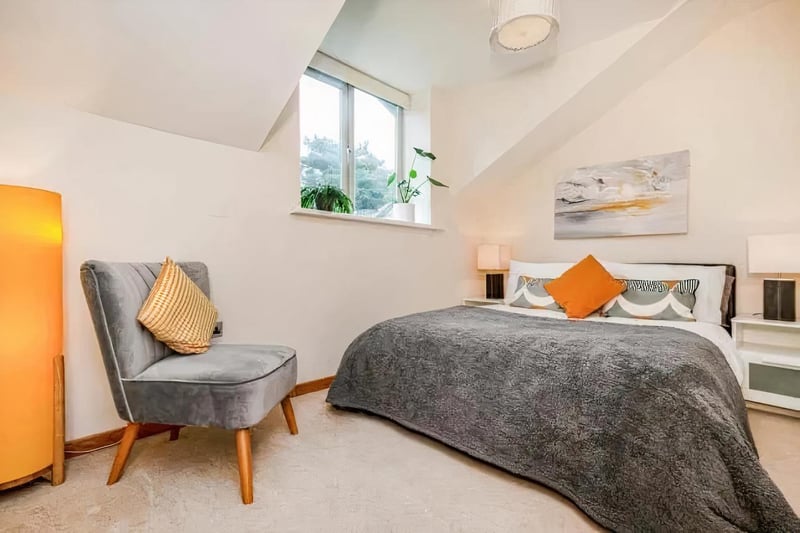 This double bedroom is on the first floor with a good view of the garden.