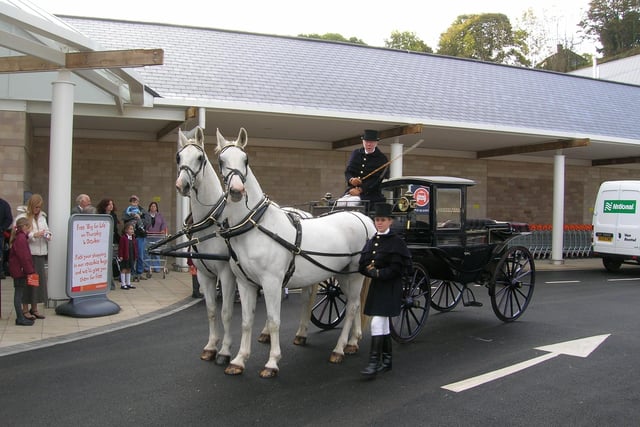 Caroline Dale-Leech from Red House Stables and Josephine Walbank from St Joseph's Primary in Matlock arrived by horse-drawn carriage to open the town's new Sainsburys store in 2007.