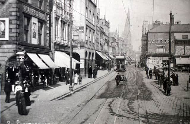 How High Street in Chesterfield looked in 1910.