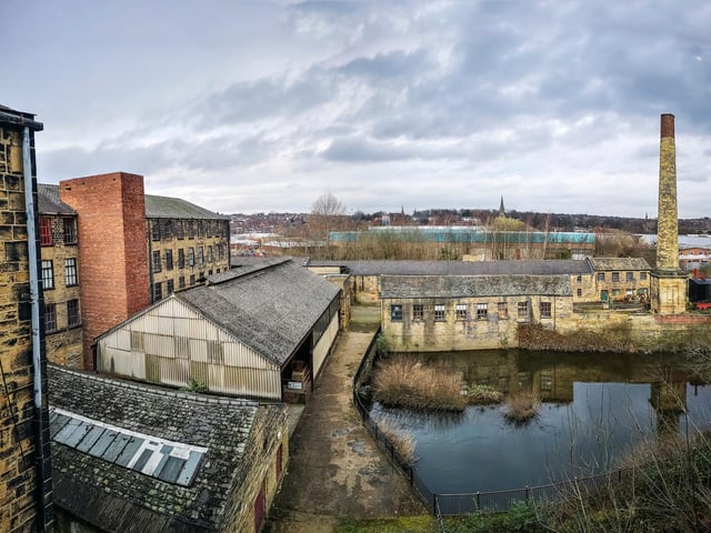 Armley Mills was once one of the world’s largest woollen mills, but now stands as Leeds Industrial Museum. There have been reports of doors opening and shutting, sounds of a small child crying, and a figure of a woman wearing a black dress.