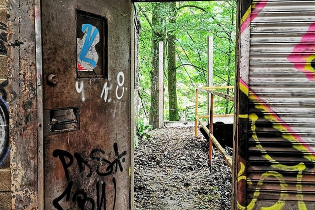 Lost Places & Forgotten Faces said that “the selling point of this explore is probably the bits of decent, colourful graffiti dotted around everywhere.”