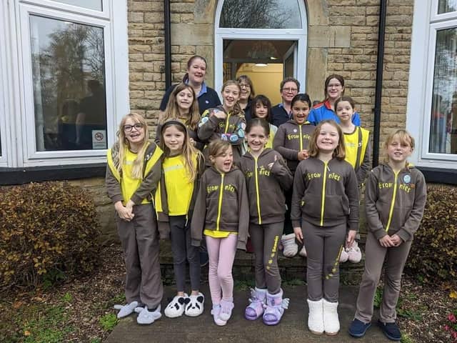 Tina Railton, back left, at Glenbrook with members of the 6th Buxton Methodist Brownies.