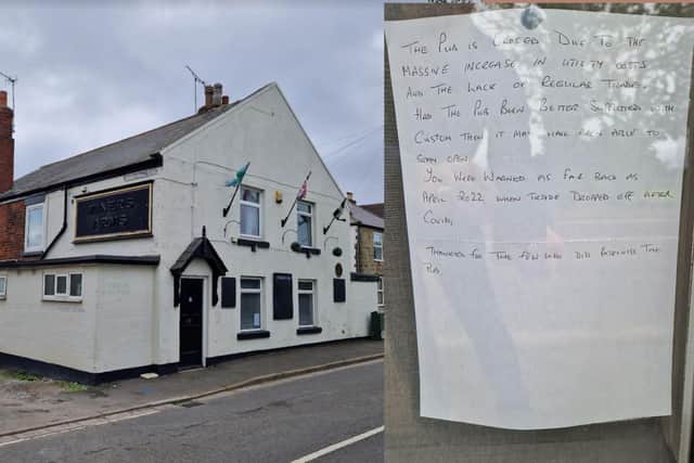 Miners Arms on Manor Road in Brimington closed its doors, with the owner leaving a note for customers on the door.