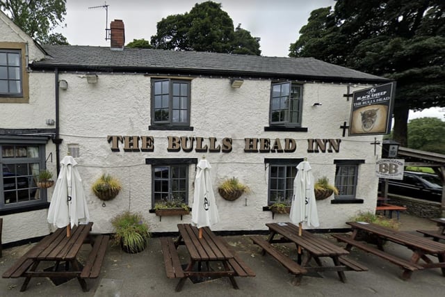 This pub has a 4.6/5 rating based on 768 Google reviews - and was labelled a “gorgeous traditional country pub.”