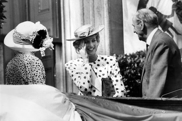 Princess Diana visits Chatsworth in July 4th 1986. 