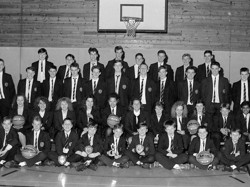 Kirkby Centre School basketball teams from 1990
