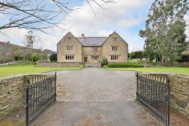 This stunning grade II listed, historic 17th century house is set in three quarters of an acre of land with gardens to all sides and is packed with original features including beamed ceilings and feature fireplaces.