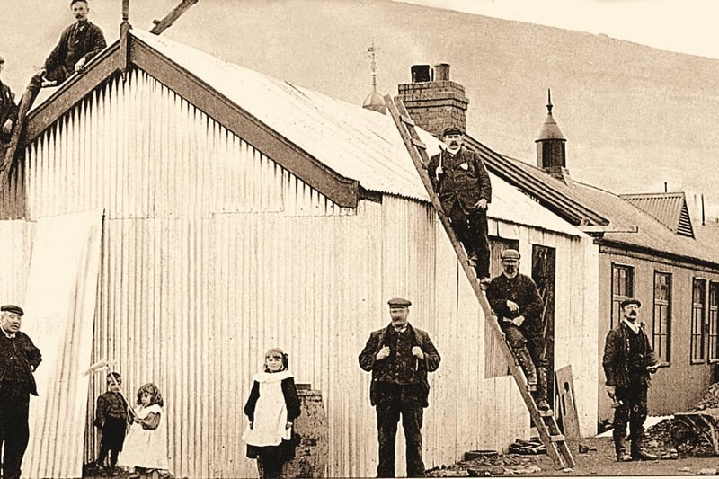 The building of Birchinlee, aka ‘Tin Town’, in the early 1900s. The village no longer exists.