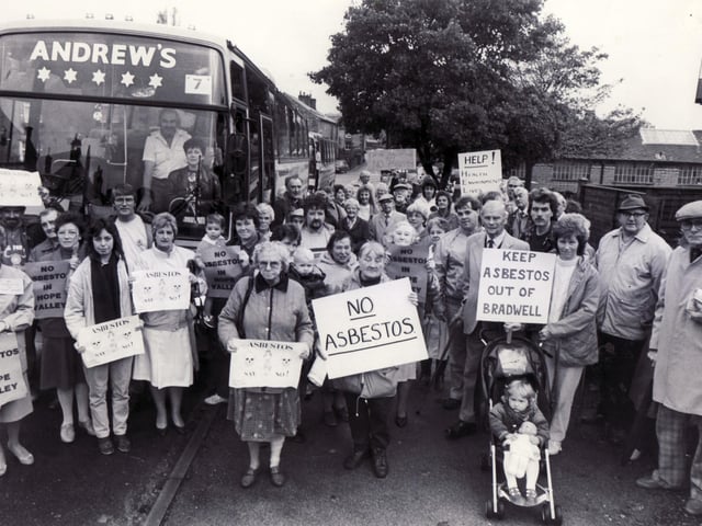 Asbestos protest in Bradwell , October 1988