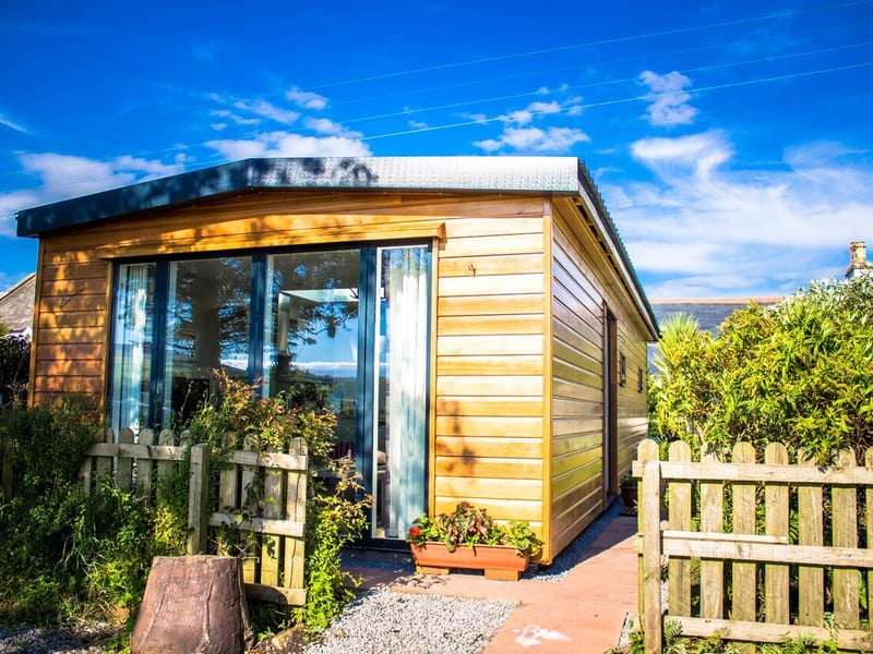 This cute cabin resides in the coastal village of Carsethorn, not far from the English border. Sunset Retreat With Hot Tub has free parking, free wifi, and is moments away from a cosy village pub. It's a centrally heated 'garden room' for up to four people, with double bed, two singles, a shower room and kitchen facilities.